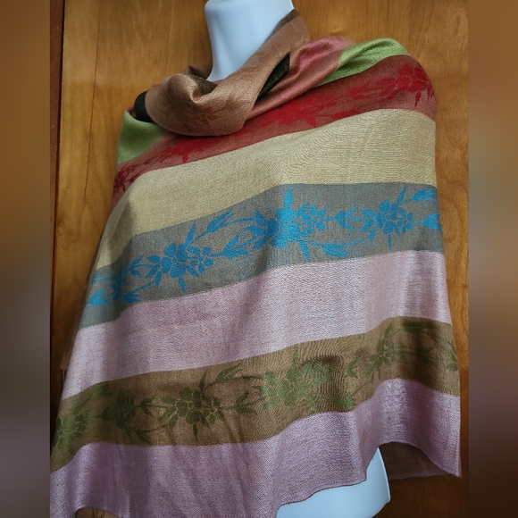 Pashmina Silk Scarf Reversible - Picture 4 of 7